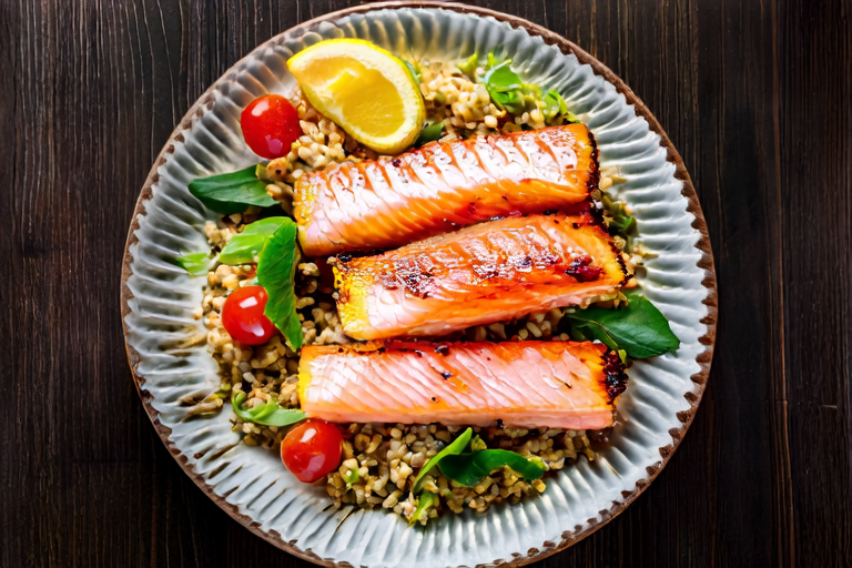 Lunchtime Delight: Pan-Seared Salmon with Quinoa Salad