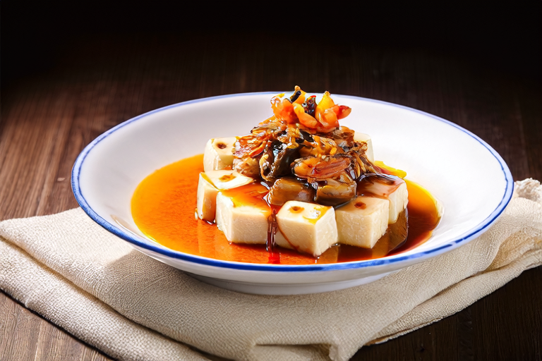 Savoring the Essence: A Traditional Jiangsu Cuisine Delight